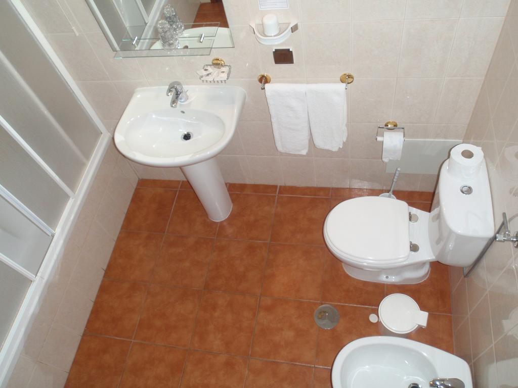 Hotel Romba Орике Экстерьер фото